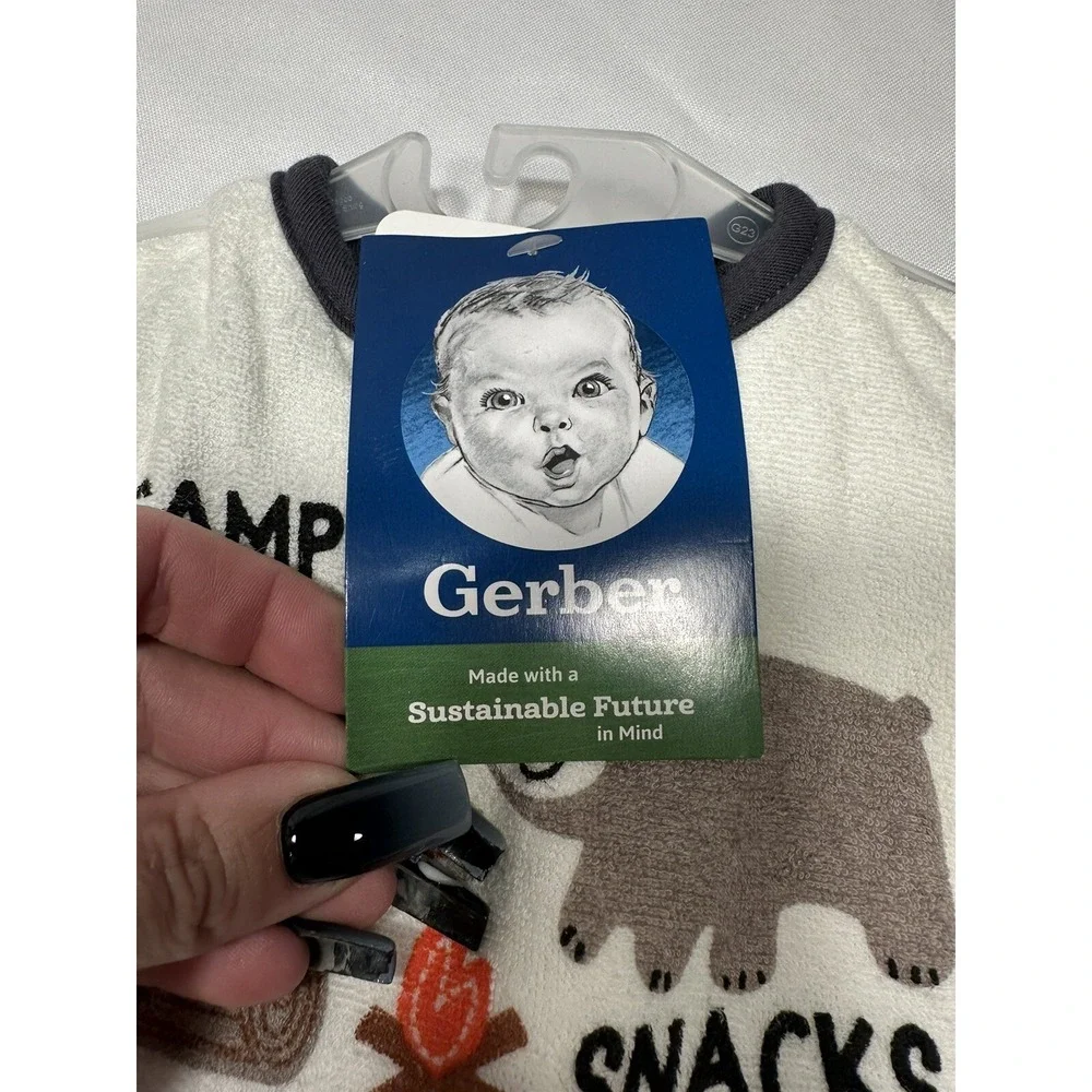 gerber 3 pack camping bibs‎ 0-6 months